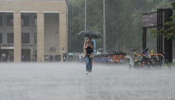 Дождь с грозой ожидаются 7 августа в Москве до конца дня