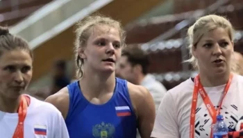 Россиянка Алина Шевченко завоевала золото на молодежном ЧМ по борьбе в США