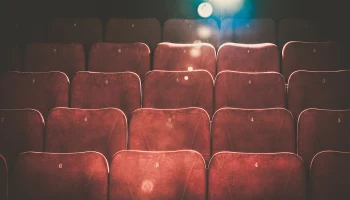 Более 10 бесплатных кинопоказов проведет онлайн-кинотеатр Музея Победы в июне