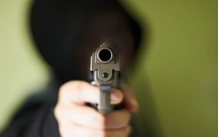 В Сети появилось видео драки и стрельбы в ТЦ «Красный кит» в Мытищах В Сети появилось видео драки и стрельбы в ТЦ «Красный кит» в Мытищах