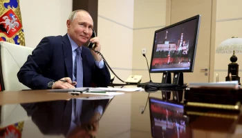 Владимир Путин поздравил МИД РФ с Днем дипломата