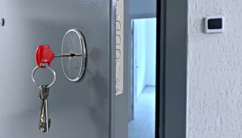 Число больших квартир в Москве на последних этажах сократилось в продаже