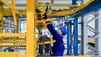 Собянин: Ежегодно в Москве открывается около 150 промышленных предприятий