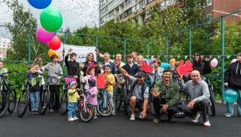 Московские промышленники регулярно помогают детям и бездомным животным