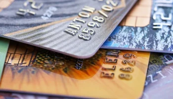 Центробанк РФ объяснил, как избежать блокировки банковской карты