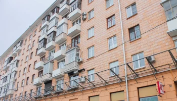 В кирпичном жилом доме на Ломоносовском проспекте прошел комплексный капитальный ремонт