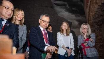 Более 30 иностранных делегаций посетили Музей Победы за полгода