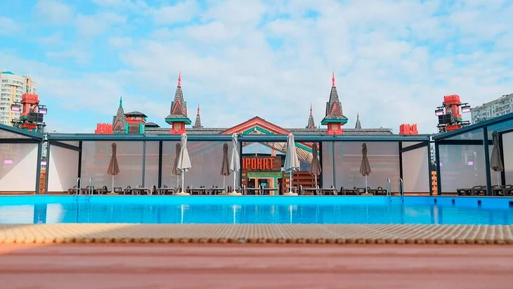 Открытые бассейны продолжат работать на двух площадках "Московских сезонов" Открытые бассейны продолжат работать на двух площадках "Московских сезонов"