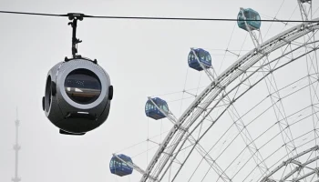 Работа канатной дороги на ВДНХ приостановлена из-за непогоды