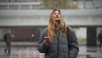 Метеоролог Позднякова рассказала, как долго в Москве будет гололед и мокрый снег