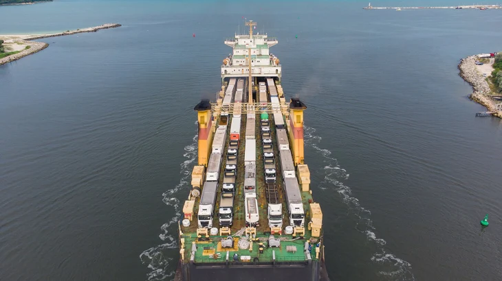 Паром «Трабзон — Сочи» вернулся в Турцию, не получив разрешения на вход в порт Паром «Трабзон — Сочи» вернулся в Турцию, не получив разрешения на вход в порт