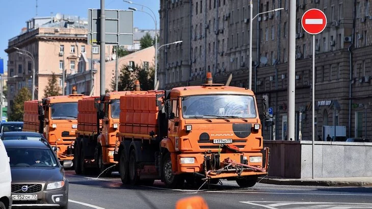 В Москве промоют дороги и тротуары с шампунем для подготовки к зиме