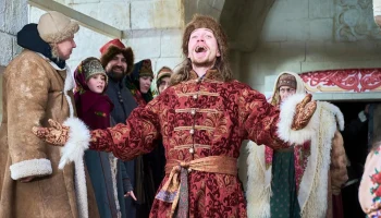 Спектакли, сказки и экскурсии: как прошли выходные в кинопарке &laquo;Москино&raquo;