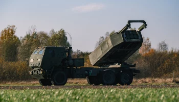Появились кадры уничтожения пусковой установки HIMARS в Сумской области