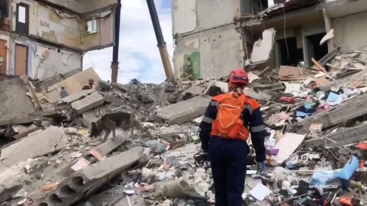 Тело погибшей извлекли из-под завалов в Нижнем Тагиле Тело погибшей извлекли из-под завалов в Нижнем Тагиле