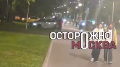 Две легковые машины столкнулись у станции метро «Ховрино» Две легковые машины столкнулись у станции метро «Ховрино»