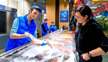 Горожане предложили 3,7 тыс идей по развитию рыбных рынков "Москва &ndash; на волне"