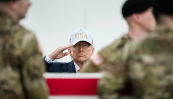 Трамп приказал блокировать все корабли в Ормузском проливе Трамп приказал блокировать все корабли в Ормузском проливе