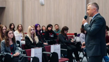 Открытый урок для старшеклассников в рамках проекта «Культура конкуренции» прошел в Москве Открытый урок для старшеклассников в рамках проекта «Культура конкуренции» прошел в Москве