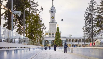 Каток на Северном речном вокзале столицы продолжит работать до 1 марта