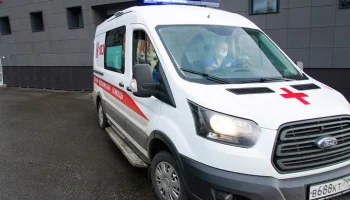 Водитель задавил упавшую на дорогу женщину на востоке Москвы