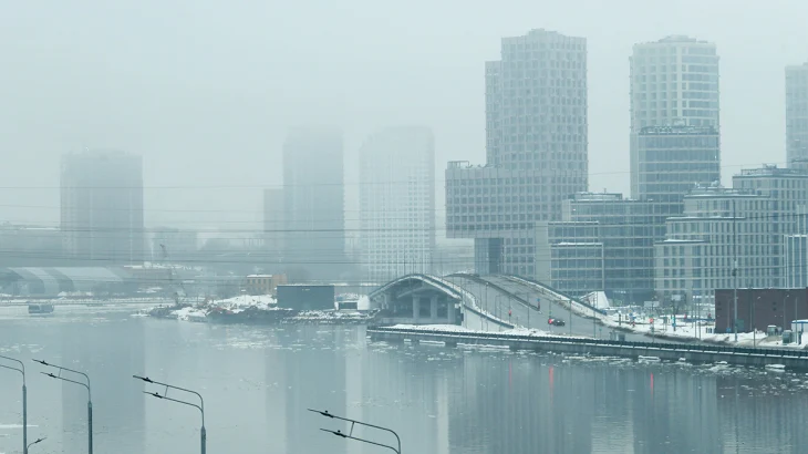«Желтый» уровень опасности объявили в Москве и Подмосковье из-за тумана «Желтый» уровень опасности объявили в Москве и Подмосковье из-за тумана