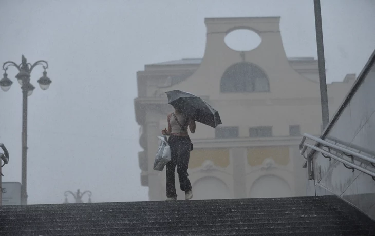 Городские службы Москвы переведены в режим повышенной готовности из-за непогоды Городские службы Москвы переведены в режим повышенной готовности из-за непогоды