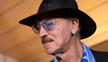 Михаил Боярский выписан из больницы