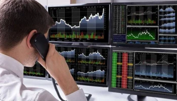 Индекс Мосбиржи опустился ниже 2 900 пунктов