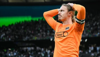 Голкипер Сафонов подписал контракт с французским футбольным клубом PSG