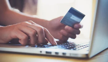 В Минпромторге напомнили маркетплейсам о соблюдении авторских прав