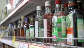 Эксперт Шапкин: Алкоголь в России подорожает после Нового года