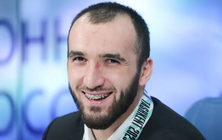 Российский боксер Гаджимагомедов завоевал титул чемпиона мира WBA Российский боксер Гаджимагомедов завоевал титул чемпиона мира WBA