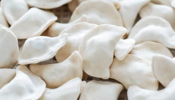 "ВкусВилл" приостановил поставки пельменей "Мясное ассорти"