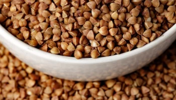 Экономист Холод: в России не должно произойти дефицита гречки