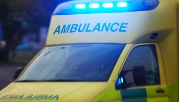 Автомобиль сбил несколько человек в британском Дерби Автомобиль сбил несколько человек в британском Дерби