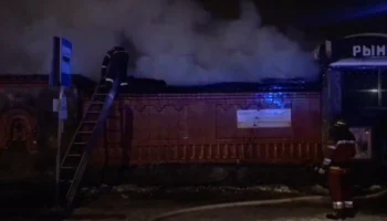 МЧС: Открытое горение на рынке в подмосковном Сергиевом Посаде потушено