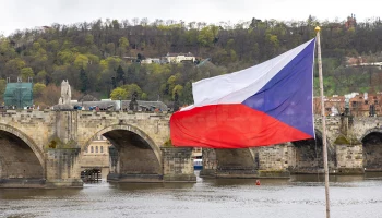 Россияне больше не смогут въехать в Чехию без биометрического паспорта