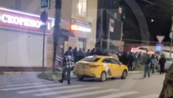 Более 20 человек доставлены в отдел полиции после массовой драки в Сочи