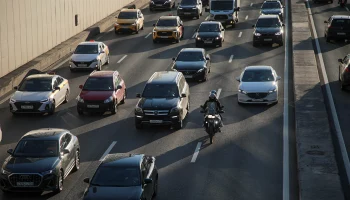 Временные ограничения движения сняли на Садовом кольце и в центре Москвы Временные ограничения движения сняли на Садовом кольце и в центре Москвы