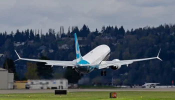 Регулятор США приостановил эксплуатацию ряда самолетов Boeing 737 MAX 9