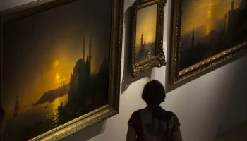 Картину Айвазовского "Лунная ночь" продали за 92 млн рублей