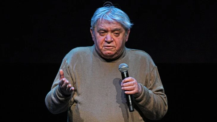 Автомобиль сбил драматурга Александра Гельмана в центре Москвы Автомобиль сбил драматурга Александра Гельмана в центре Москвы