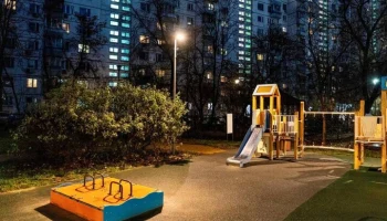 Новые уличные светильники появились в ЦАО в рамках благоустройства