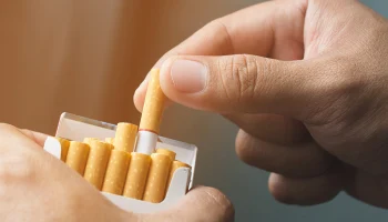 Мальдивы ввели пожизненный запрет на табак для рожденных после 2006 года