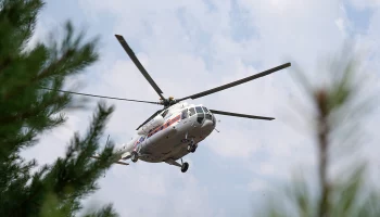 В районе Абрау-Дюрсо разгорелся сильный пожар, эвакуировано более 200 человек