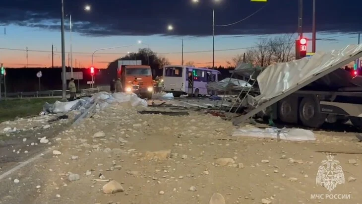 Уголовное дело возбуждено после ДТП с фурой в Ленобласти Уголовное дело возбуждено после ДТП с фурой в Ленобласти