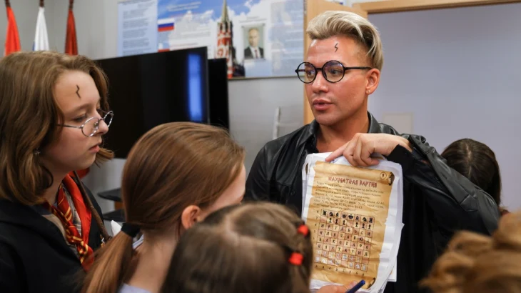 Анастасия Ракова рассказала о праздничной программе ко Дню учителя в Москве Анастасия Ракова рассказала о праздничной программе ко Дню учителя в Москве