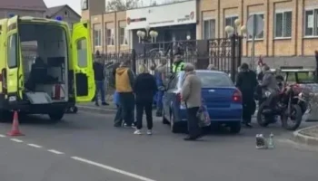 Два подростка на мотоцикле пострадали при столкновении с легковушкой в Шатуре