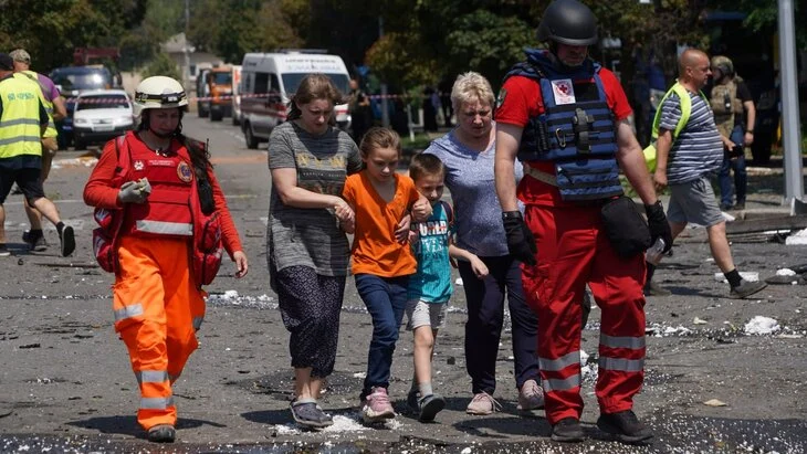 Эвакуация жителей началась из 325 населенных пунктов Харьковской области Эвакуация жителей началась из 325 населенных пунктов Харьковской области